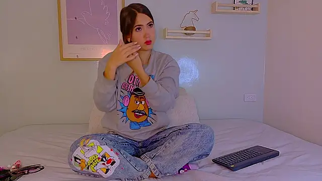 Julietasweett   online show from November 15, 2025, 11:58 am