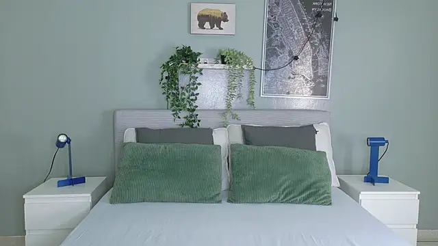 Julietasweett   online show from November 12, 2025, 12:09 pm