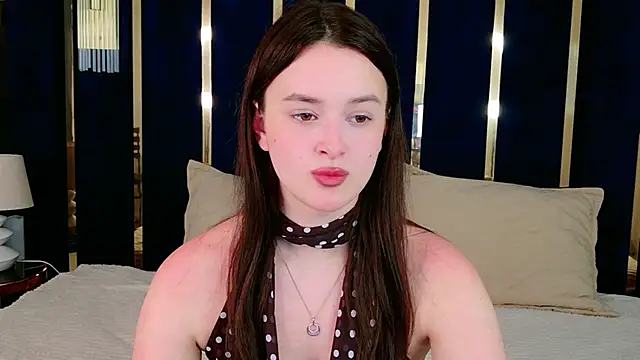Snapshot of EvaSwen chatting on July 11, 2026, 9:15 pm EvaSwen online show from July 11, 2026, 9:15 pm