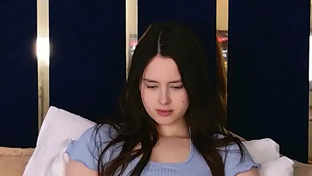 EvaSwen online show from March 29, 2026, 12:56 am