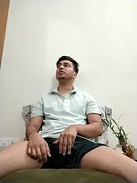 Aman4321ammu online show from October 7, 2025, 4:35 am