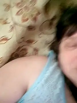 Apeesynka55211 online show from April 10, 2026, 8:43 am