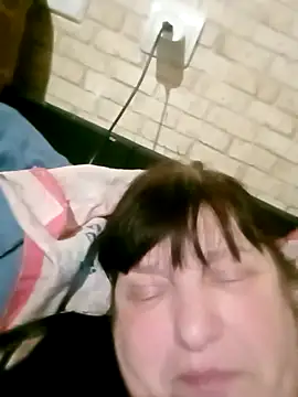 Apeesynka55211 online show from January 10, 2026, 8:04 pm