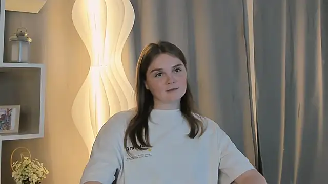 Snapshot of AddieRozo chatting on September 30, 2025, 2:23 pm AddieRozo online show from September 30, 2025, 2:23 pm