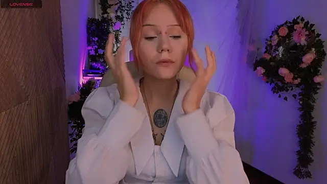 kitten murray  online show from October 13, 2025, 5:53 am