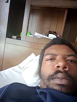 Snapshot of MrBigDickShow chatting on October 22, 2025, 2:27 pm MrBigDickShow online show from October 22, 2025, 2:27 pm