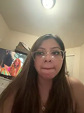 bunnygorl12 online show from May 13, 2026, 5:58 am