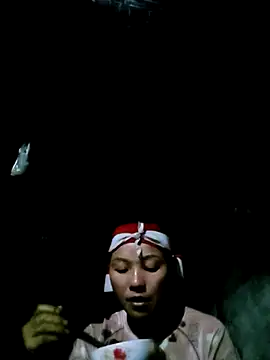 mntzz88 online show from November 3, 2025, 11:30 pm