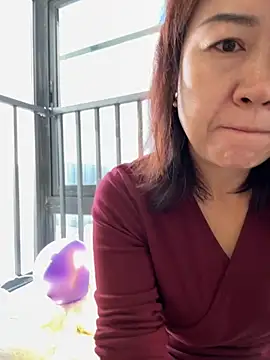 siru-love online show from November 11, 2025, 1:00 am