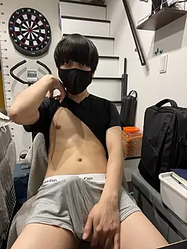 mikan kun st online show from May 18, 2026, 11:26 am