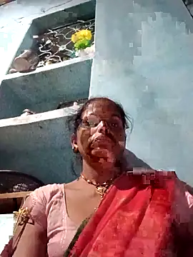 Snapshot of Mohni_cute chatting on October 1, 2025, 4:11 pm Mohni cute online show from October 1, 2025, 4:11 pm