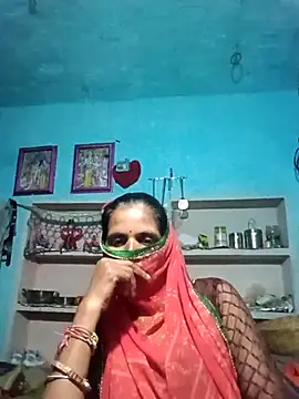 Snapshot of Mohni_cute chatting on October 4, 2025, 12:34 am Mohni cute online show from October 4, 2025, 12:34 am