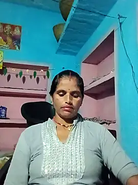 Snapshot of Mohni_cute chatting on November 2, 2025, 12:32 pm Mohni cute online show from November 2, 2025, 12:32 pm