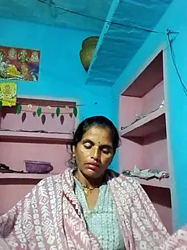 Snapshot of Mohni_cute chatting on October 28, 2025, 1:17 am Mohni cute online show from October 28, 2025, 1:17 am