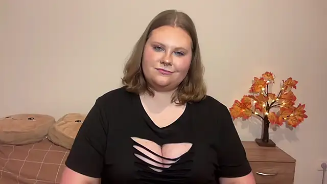 Snapshot of BriannaFlirty chatting on November 16, 2025, 7:29 pm BriannaFlirty online show from November 16, 2025, 7:29 pm