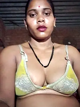 Katrina kaif143 online show from April 5, 2026, 10:33 am