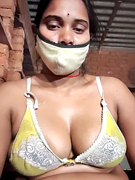 Katrina kaif143 online show from April 8, 2026, 10:44 pm