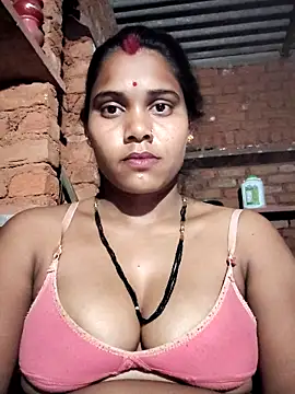 Katrina kaif143 online show from March 21, 2026, 2:43 pm