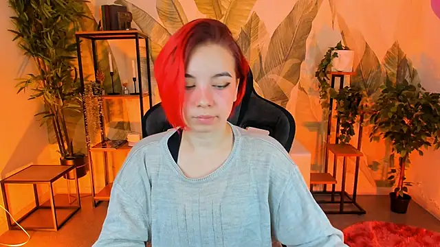 MarcelineChi online show from November 6, 2025, 5:55 am