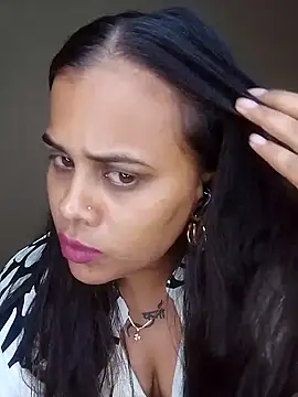 Snapshot of Naughtysilk chatting on October 17, 2025, 9:05 pm Naughtysilk online show from October 17, 2025, 9:05 pm