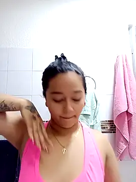 Snapshot of Alana-sweet chatting on October 24, 2025, 6:07 pm Alana-sweet online show from October 24, 2025, 6:07 pm