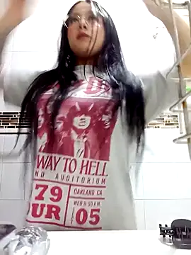 Snapshot of Alana-sweet chatting on October 21, 2025, 6:18 pm Alana-sweet online show from October 21, 2025, 6:18 pm