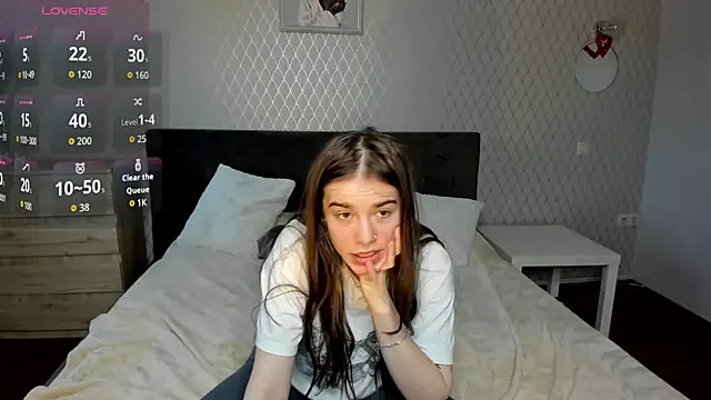 Snapshot of ShellyMoon_ chatting on September 30, 2025, 1:39 pm ShellyMoon online show from September 30, 2025, 1:39 pm