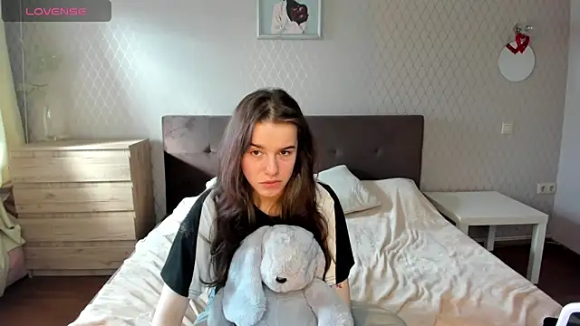 Snapshot of ShellyMoon_ chatting on October 14, 2025, 12:50 pm ShellyMoon online show from October 14, 2025, 12:50 pm