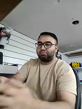 Snapshot of Striptrep chatting on October 27, 2025, 5:14 pm Striptrep online show from October 27, 2025, 5:14 pm