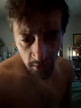 Amatueranon online show from October 6, 2025, 1:01 pm