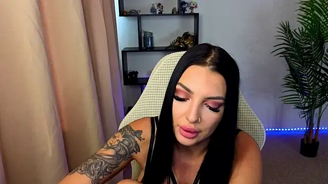 Raven Ink online show from November 20, 2025, 11:11 am