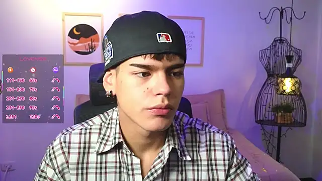 Snapshot of kevienmiet chatting on October 28, 2025, 11:53 am kevienmiet online show from October 28, 2025, 11:53 am