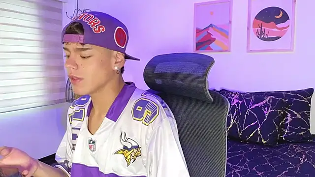 Snapshot of kevienmiet chatting on October 4, 2025, 11:12 am kevienmiet online show from October 4, 2025, 11:12 am