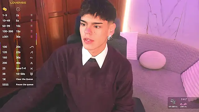 Snapshot of kevienmiet chatting on November 11, 2025, 11:49 am kevienmiet online show from November 11, 2025, 11:49 am