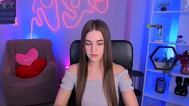 Snapshot of lina_fox12 chatting on July 17, 2026, 12:24 pm lina fox12 online show from July 17, 2026, 12:24 pm