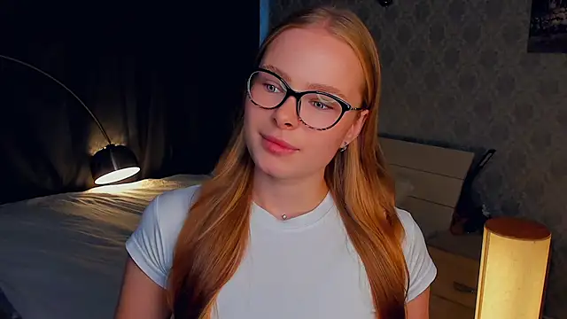 Snapshot of LibbyVenzeio chatting on October 19, 2025, 7:22 am LibbyVenzeio online show from October 19, 2025, 7:22 am