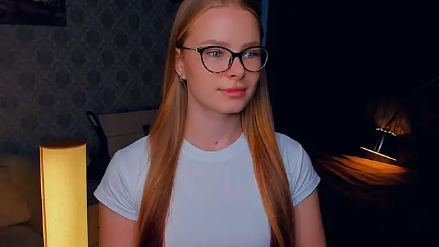 Snapshot of LibbyVenzeio chatting on October 7, 2025, 7:09 am LibbyVenzeio online show from October 7, 2025, 7:09 am