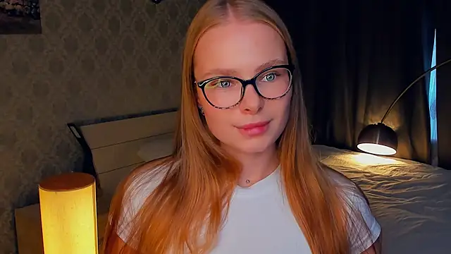 Snapshot of LibbyVenzeio chatting on October 15, 2025, 7:16 am LibbyVenzeio online show from October 15, 2025, 7:16 am