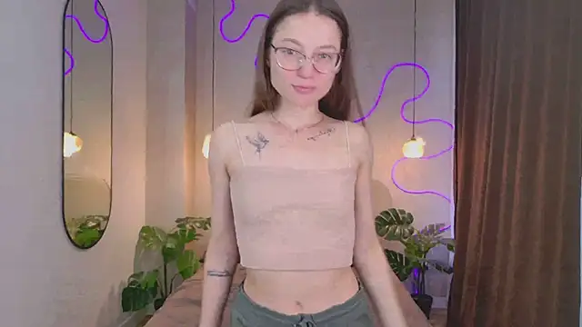 Snapshot of Velin_ chatting on October 27, 2025, 7:20 am Velin online show from October 27, 2025, 7:20 am