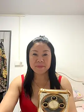 Snapshot of Anani520 chatting on October 1, 2025, 1:15 pm Anani520 online show from October 1, 2025, 1:15 pm