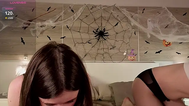 JoyeGracey online show from November 1, 2025, 2:33 pm