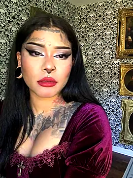 Succubus Vampira online show from October 6, 2025, 5:24 pm