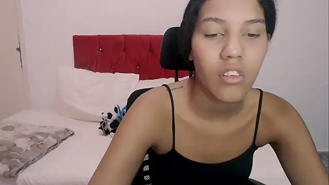 Snapshot of Tainara_ebony chatting on October 13, 2025, 7:15 pm Tainara ebony online show from October 13, 2025, 7:15 pm