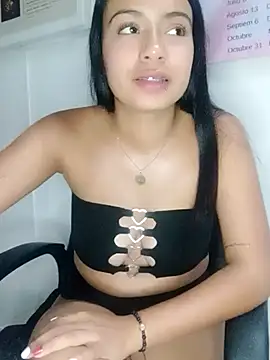 Snapshot of Lilo_Rose chatting on October 2, 2025, 7:50 pm Lilo Rose online show from October 2, 2025, 7:50 pm