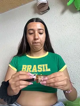 Alix rousses15 online show from October 2, 2025, 4:32 pm
