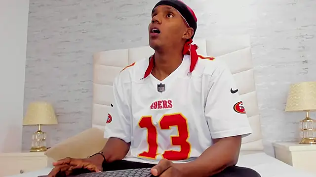 Snapshot of jax_black chatting on October 15, 2025, 9:34 pm jax black online show from October 15, 2025, 9:34 pm