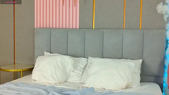 Snapshot of SabrinaSong chatting on November 24, 2025, 4:40 pm SabrinaSong online show from November 24, 2025, 4:40 pm