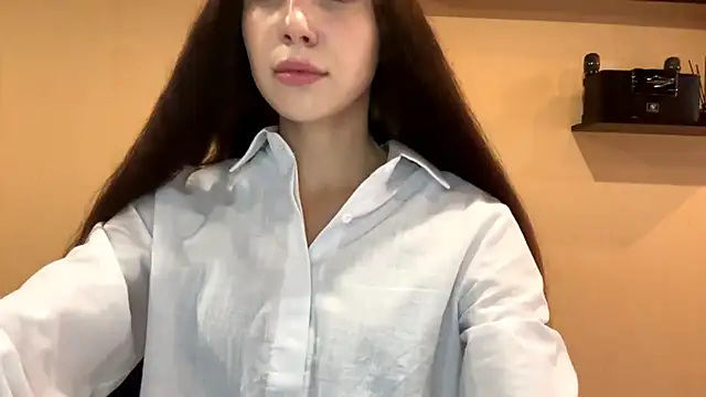RomonaKnowell online show from September 30, 2025, 8:20 am