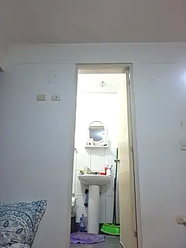 Snapshot of Khloekiss chatting on November 13, 2025, 12:25 am Khloekiss online show from November 13, 2025, 12:25 am