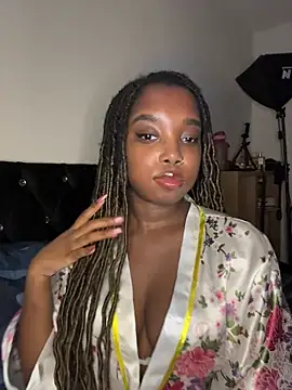 Snapshot of Lexi_Locs chatting on October 5, 2025, 9:05 pm Lexi Locs online show from October 5, 2025, 9:05 pm